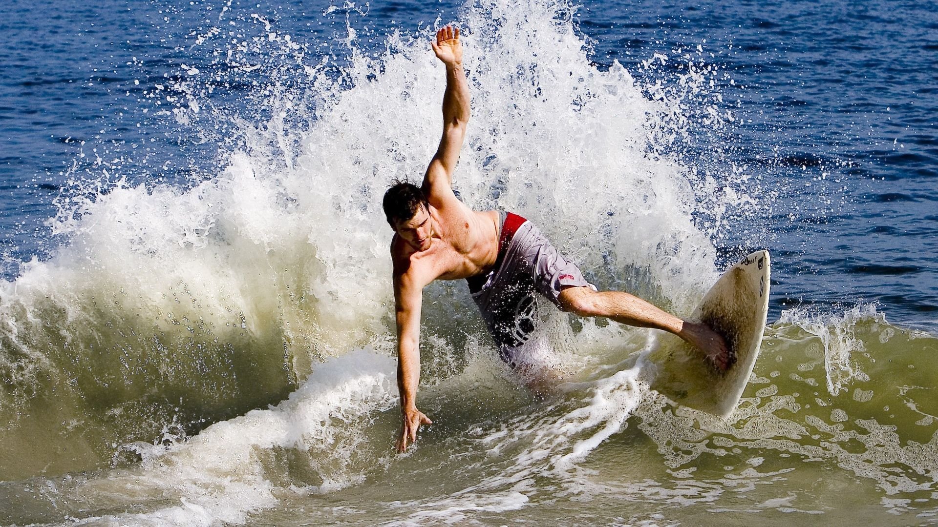 “埃尔斯·霍斯特全场最佳,南非羚羊队迎接世界杯”